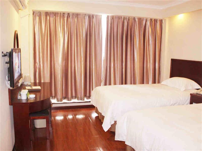 Greentree Inn Chongqing North Railway Station Express Hotel Room photo