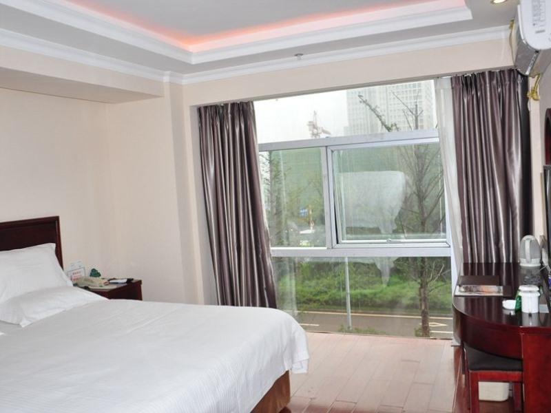 Greentree Inn Chongqing North Railway Station Express Hotel Exterior photo