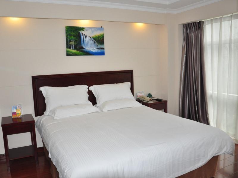 Greentree Inn Chongqing North Railway Station Express Hotel Exterior photo