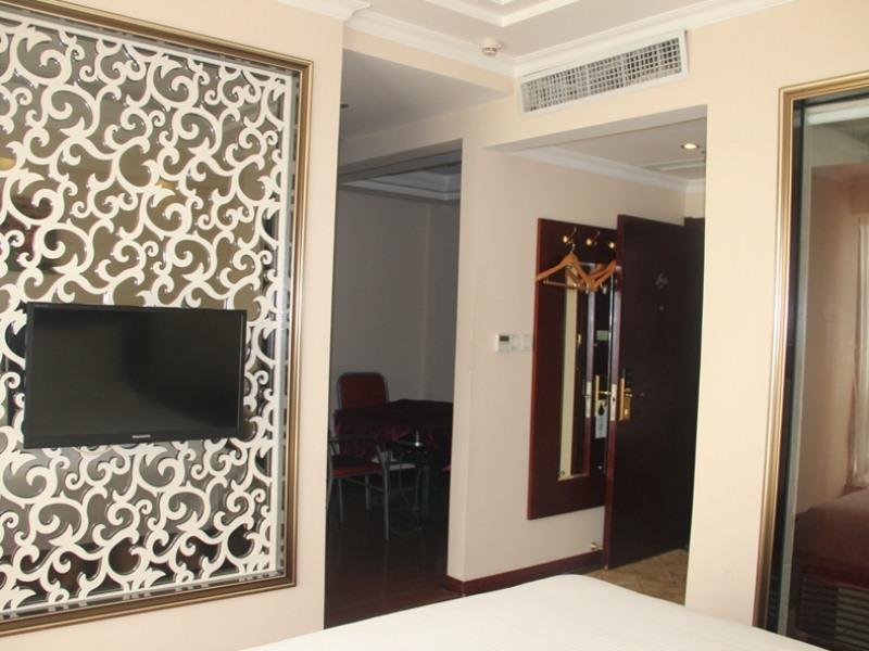 Greentree Inn Chongqing North Railway Station Express Hotel Exterior photo